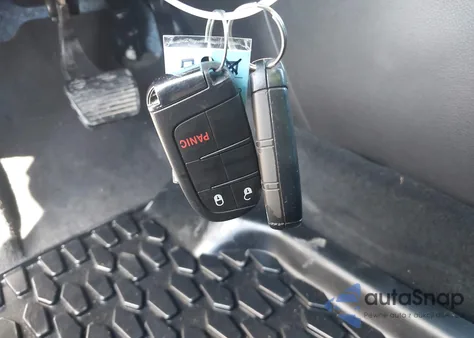 2020 Jeep Compass Trailhawk 4X4 z USA, uszkodzony, nr VIN 3C4NJDDB5LT108868